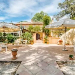 ** Hotel Logis Le Chene France